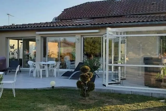 Nuit Champenoise Confort Homestay Louze